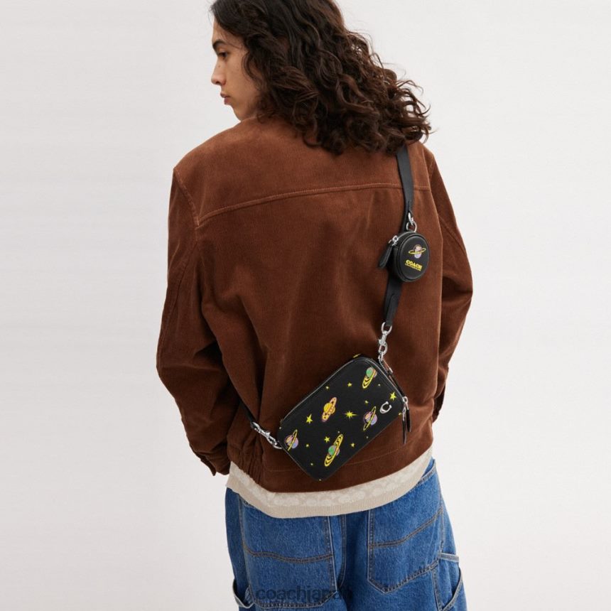 Coach 男性 コズミック コーチ チャーター スリム クロスボディ プラネット プリント 黒マルチ。 TZL402653